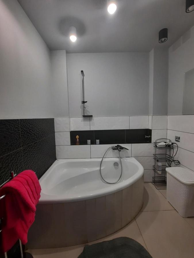 Apartament Zorzy Przy Instytucie Kardiologii Anin Apartment Warsaw Ngoại thất bức ảnh